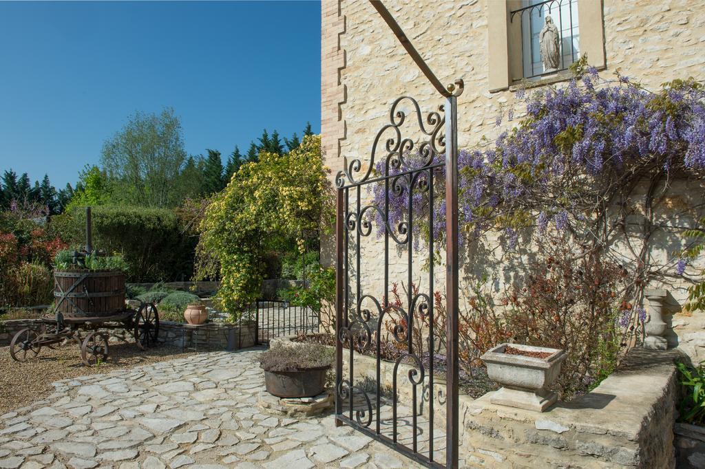 Les Carmes And Spa Le Thor Zewnętrze zdjęcie