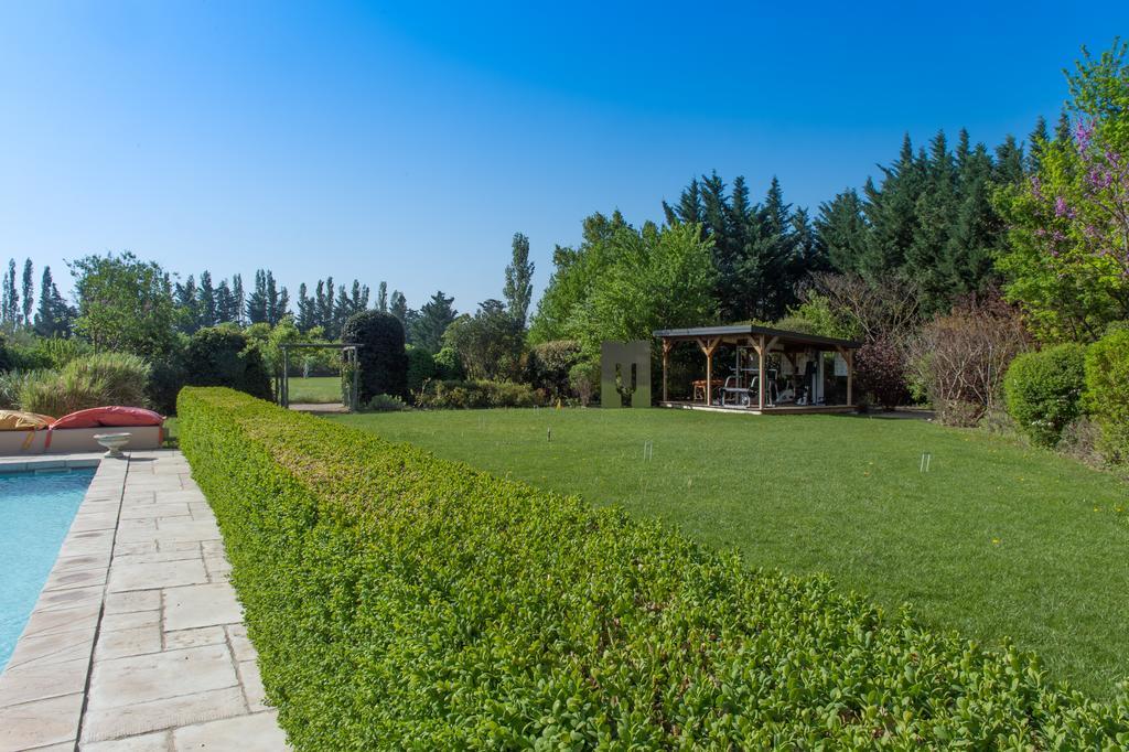 Les Carmes And Spa Le Thor Zewnętrze zdjęcie