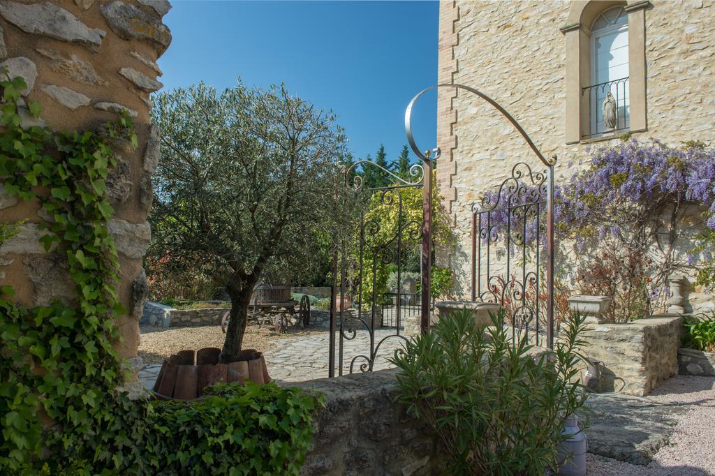 Les Carmes And Spa Le Thor Zewnętrze zdjęcie