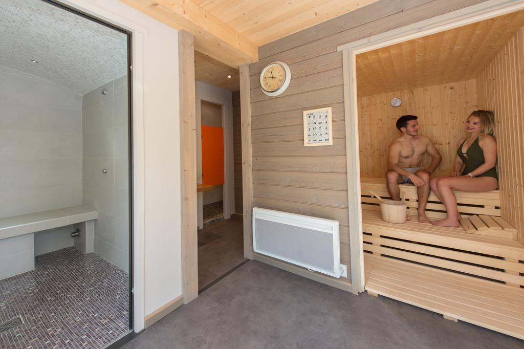 Les Carmes And Spa Le Thor Zewnętrze zdjęcie
